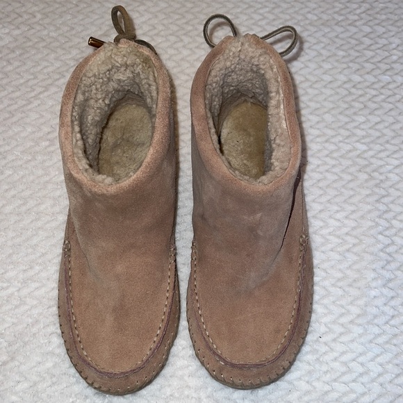 Tory Burch Women’s Tan  Suede and Leather Size 7.5
Sherpa lined Warm - Picture 3 of 9